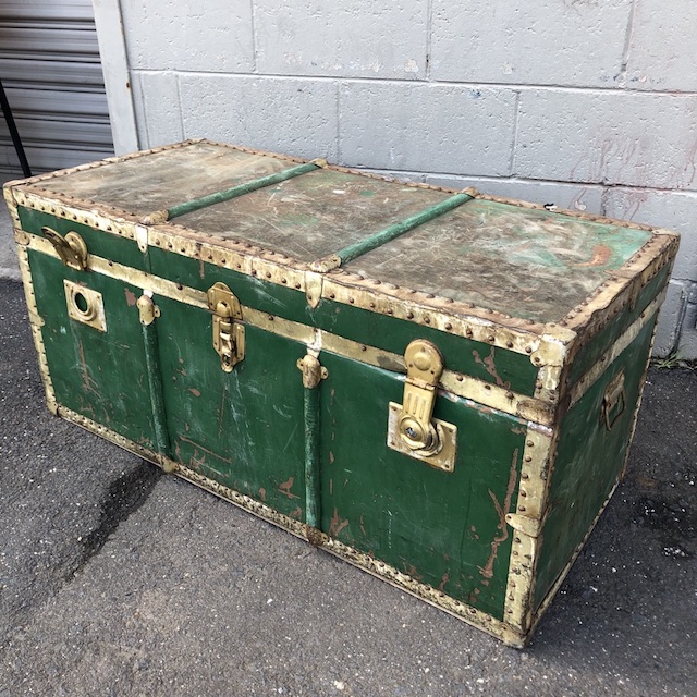 CHEST, Large Rust Green w Gold Trim 108x50x50cm H (Locked)